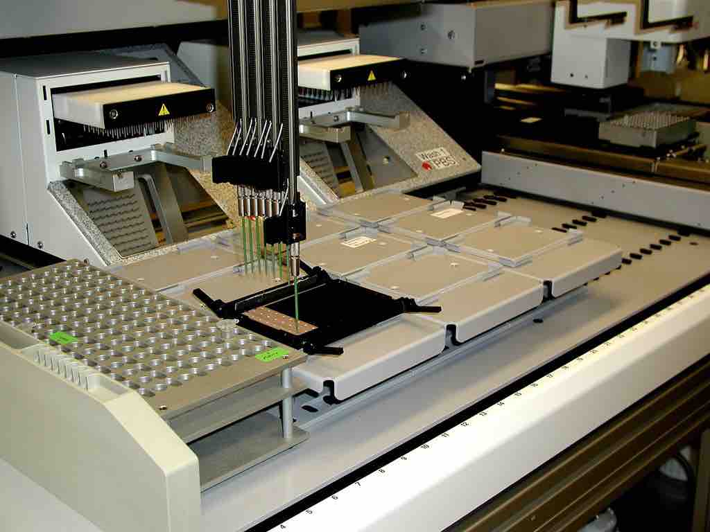 Robotic preparation of MALDI mass spectrometry samples