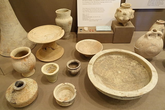 Akkadian pottery