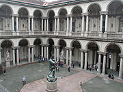 Milano brera cortile.jpg