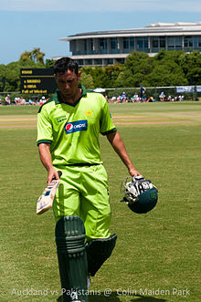 YounisKhan1.jpg